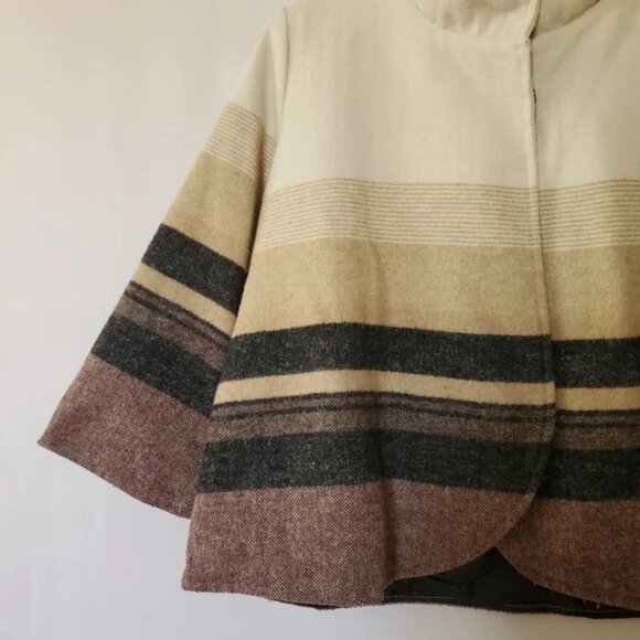 Billabong Shadow Cream & Red Striped Jacket Tulip Hem - Picture 4 of 13